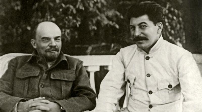 ﻿ Сталинская модель: обретение советским социализмом своего 